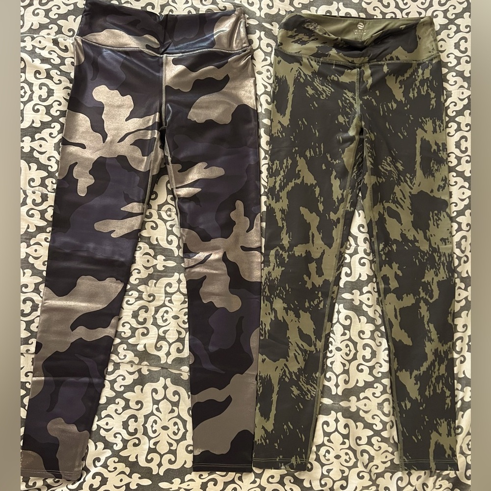 Noli active wear leggings. Size small.